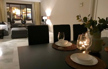 Resale - Apartment - Middle Floor Apartment - Marbella - Puerto Banús