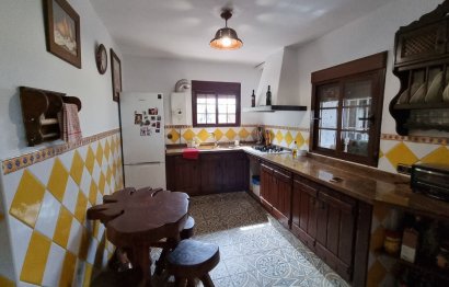 Resale - House - Finca - Cortijo - Casares - Casares Centro