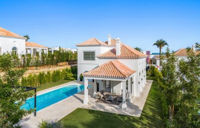 Resale - House - Detached Villa - Marbella - Nueva Andalucia