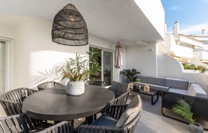 Resale - Apartment - Middle Floor Apartment - Marbella - Nueva Andalucia