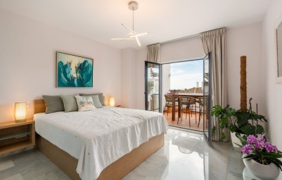 Resale - Apartment - Middle Floor Apartment - Marbella - Nueva Andalucia