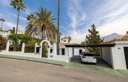 Resale - House - Detached Villa - Marbella - Nueva Andalucia