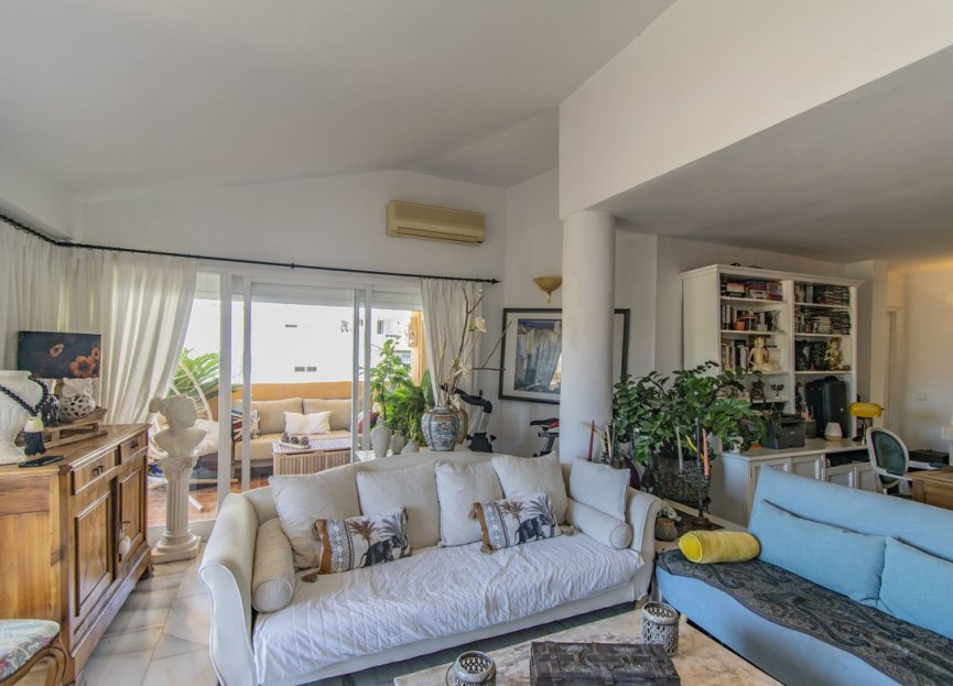 Resale - Apartment - Top Floor Apartment - Mijas - Calahonda