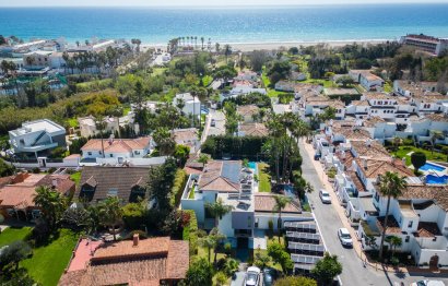 Resale - House - Detached Villa - Estepona - Costalita