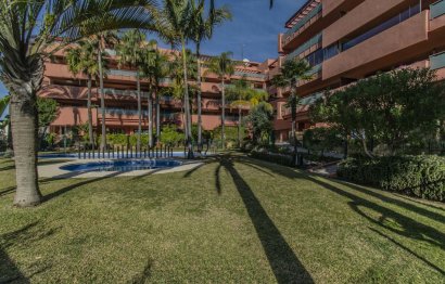 Resale - Apartment - Middle Floor Apartment - Estepona - New Golden Mile