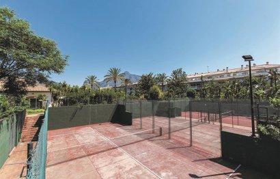 Resale - Apartment - Middle Floor Apartment - Marbella - Nueva Andalucia