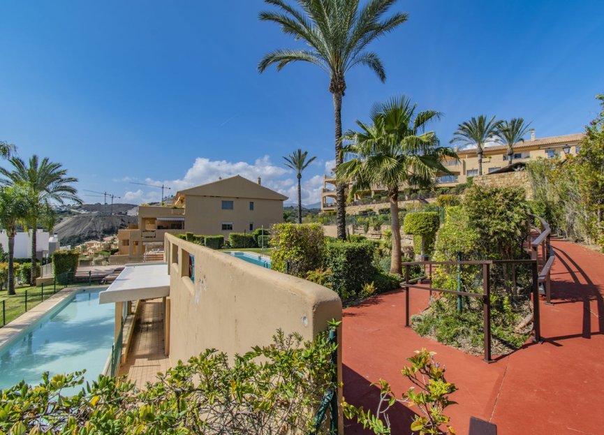 Resale - Apartment - Penthouse Duplex - Estepona - Selwo