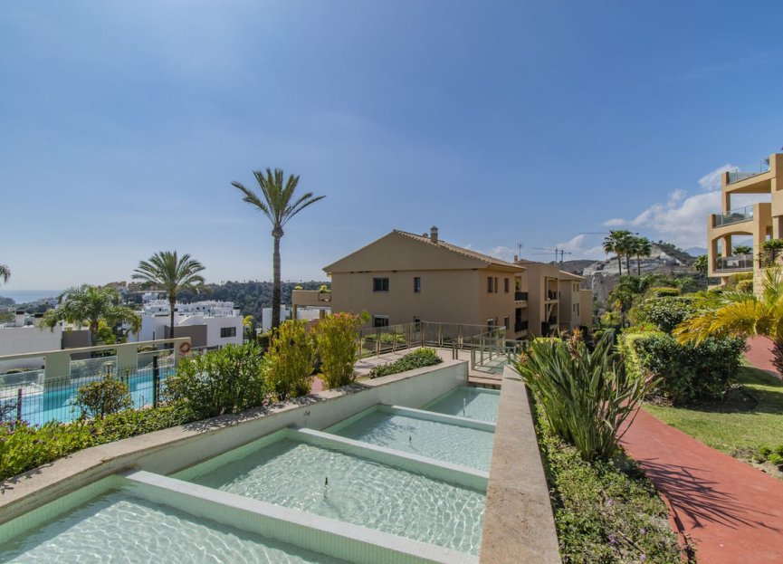 Resale - Apartment - Penthouse Duplex - Estepona - Selwo