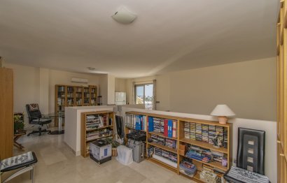 Resale - Apartment - Penthouse Duplex - Estepona - Selwo