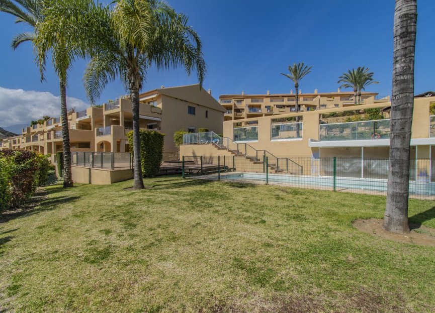 Resale - Apartment - Penthouse Duplex - Estepona - Selwo