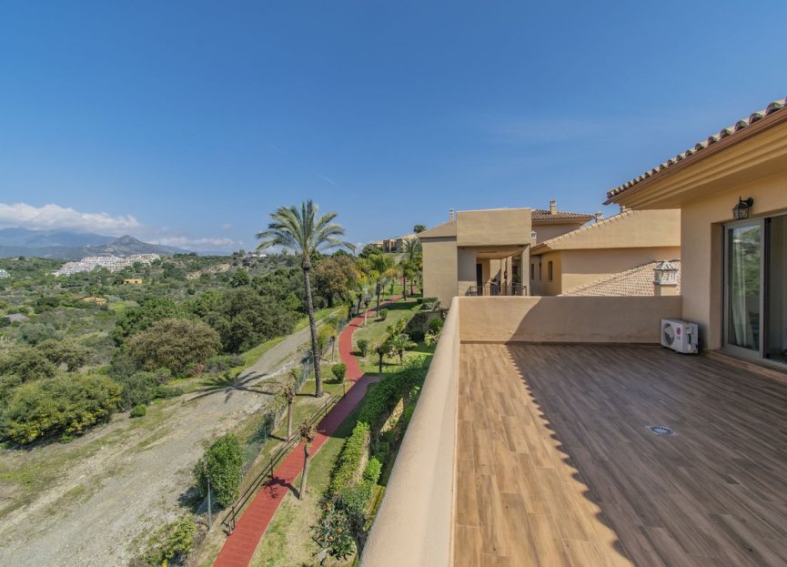 Resale - Apartment - Penthouse Duplex - Estepona - Selwo