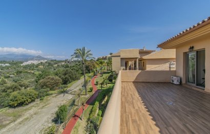 Resale - Apartment - Penthouse Duplex - Estepona - Selwo