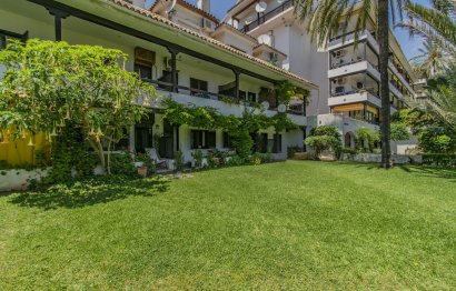 Resale - Apartment - Ground Floor Apartment - Marbella - The Golden Mile