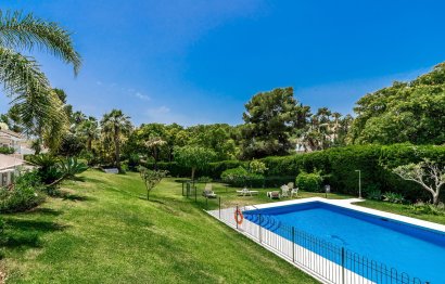 Resale - House - Townhouse - Marbella - Nueva Andalucia