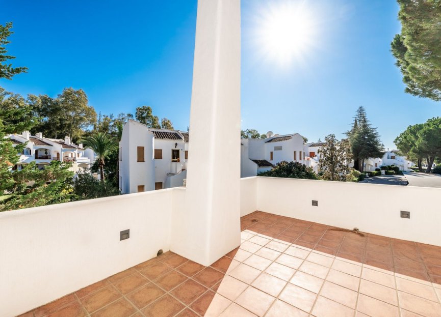 Resale - House - Detached Villa - Marbella - Nueva Andalucia