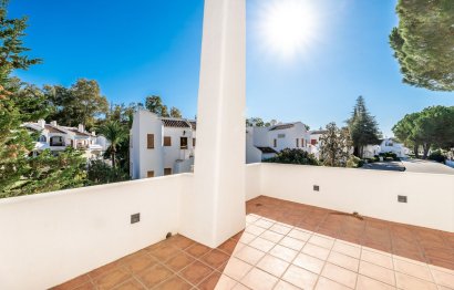 Resale - House - Detached Villa - Marbella - Nueva Andalucia