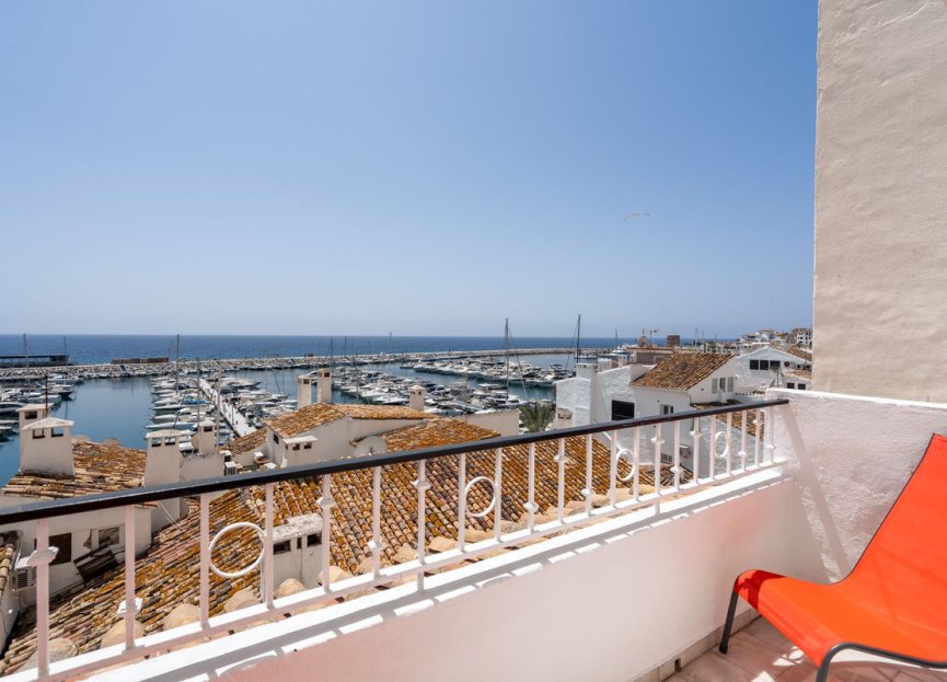 Resale - Apartment - Top Floor Apartment - Marbella - Puerto Banús