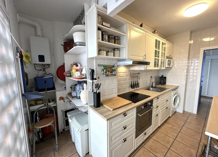 Resale - Apartment - Middle Floor Apartment - Fuengirola - Fuengirola Centro