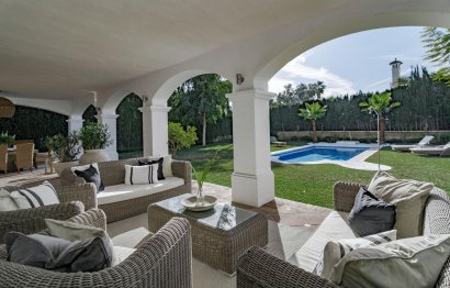 Resale - House - Detached Villa - Marbella - Nueva Andalucia