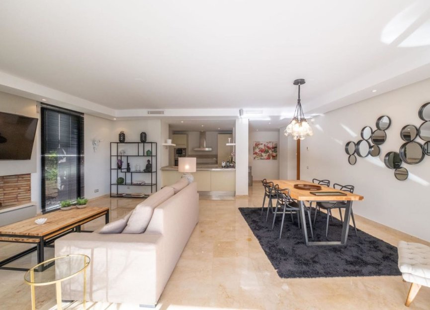 Resale - Apartment - Ground Floor Apartment - Marbella - Sierra Blanca