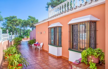 Resale - House - Detached Villa - Marbella - Marbesa