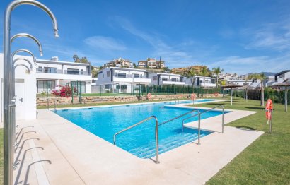 Resale - House - Semi-Detached House - Estepona - Selwo