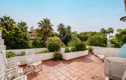 Resale - House - Detached Villa - Marbella - Nueva Andalucia