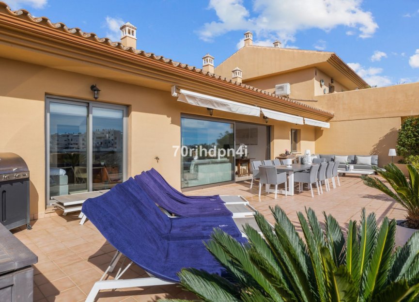 Resale - Apartment - Penthouse - Estepona - Selwo