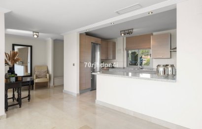 Resale - Apartment - Penthouse - Estepona - Selwo