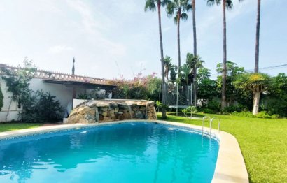 Resale - House - Detached Villa - Benalmádena - Benalmadena Costa