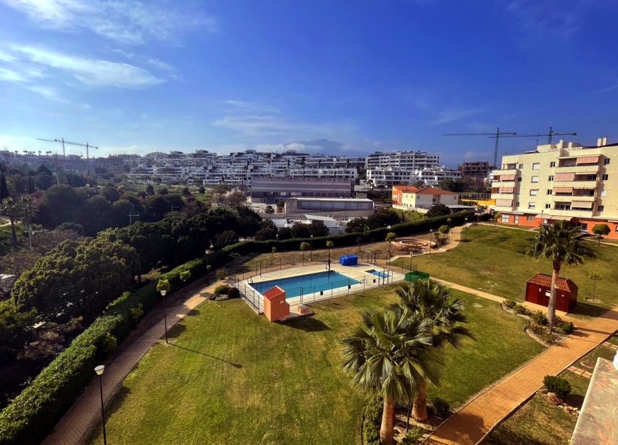 Resale - Apartment - Penthouse - Estepona - Estepona Centro