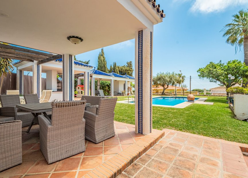 Resale - House - Detached Villa - Benalmádena - Benalmadena Centro