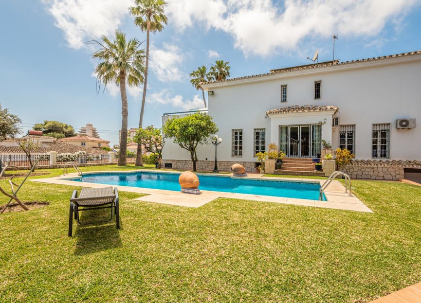 Resale - House - Detached Villa - Benalmádena - Benalmadena Centro