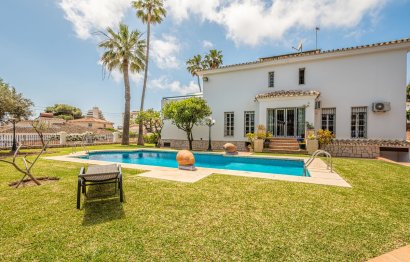 Resale - House - Detached Villa - Benalmádena - Benalmadena Centro