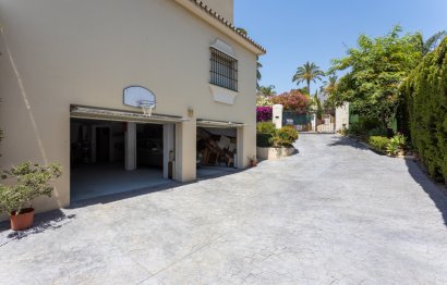 Resale - House - Detached Villa - Marbella - Marbella Centro