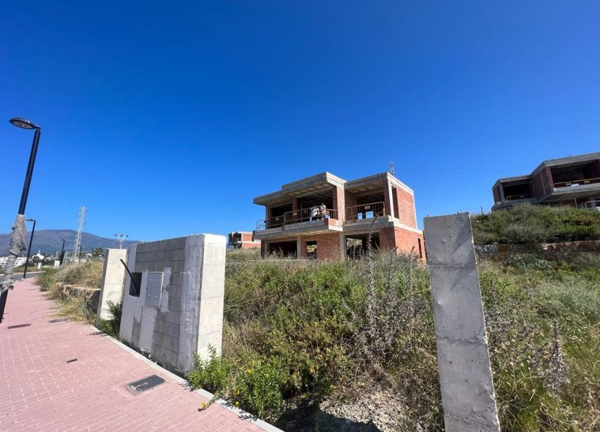 Resale - House - Detached Villa - Estepona - New Golden Mile