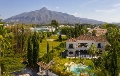 Resale - House - Detached Villa - Marbella - Nueva Andalucia