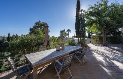 Resale - House - Finca - Cortijo - Estepona - Estepona Centro