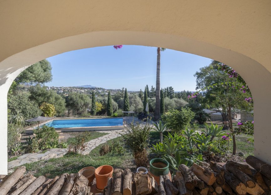 Resale - House - Finca - Cortijo - Estepona - Estepona Centro