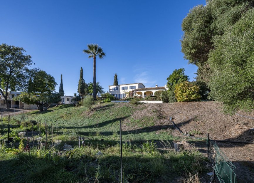 Resale - House - Finca - Cortijo - Estepona - Estepona Centro