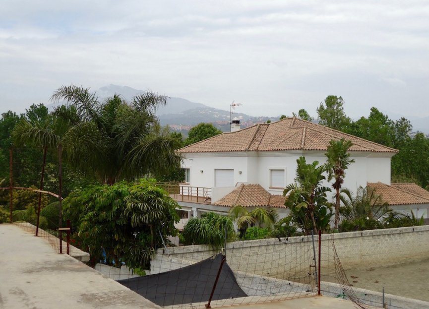 Resale - Plot - Land - Marbella - San Pedro De Alcantara