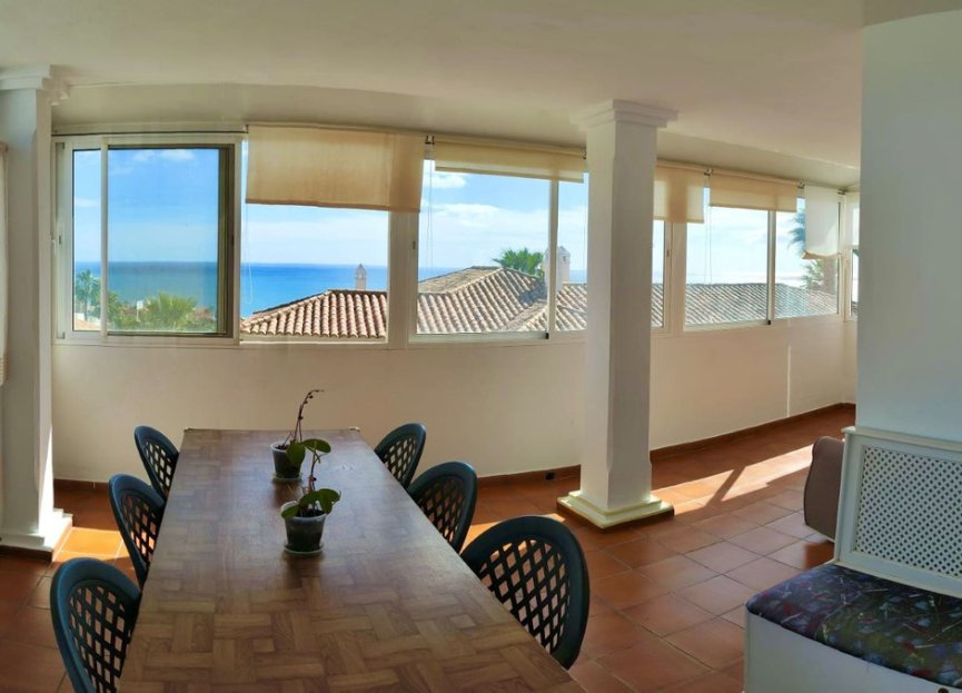 Resale - House - Detached Villa - Estepona - Estepona Centro