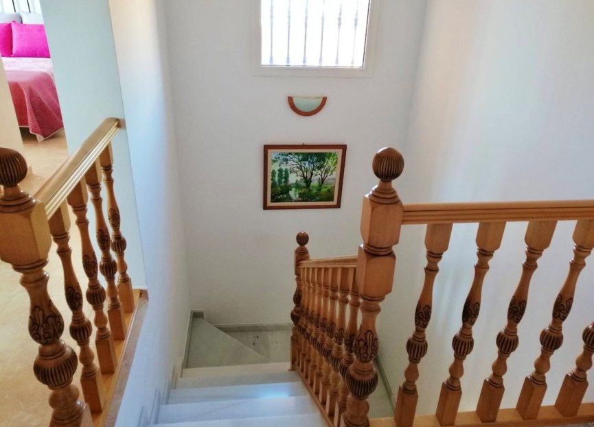 Resale - House - Detached Villa - Estepona - Estepona Centro