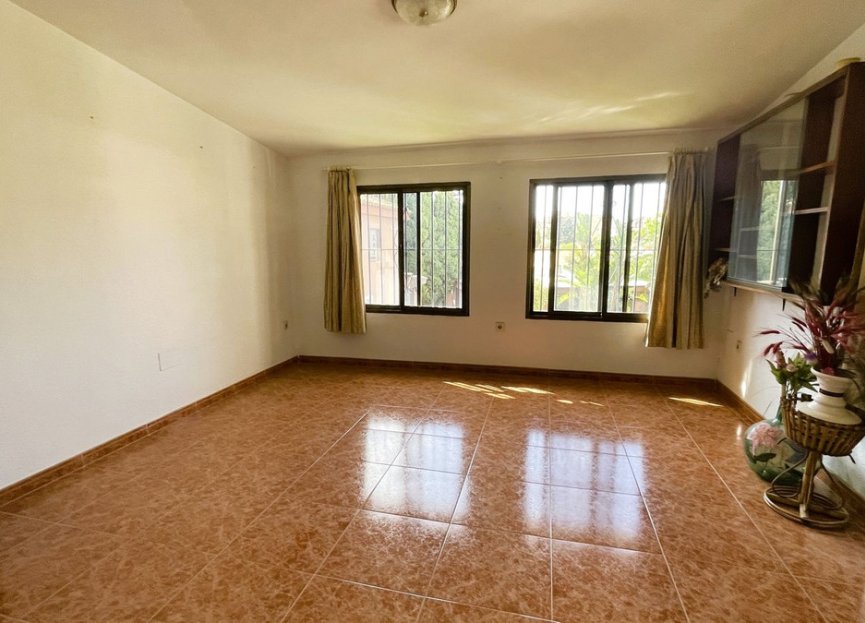 Resale - House - Detached Villa - Benalmádena - Benalmadena Costa