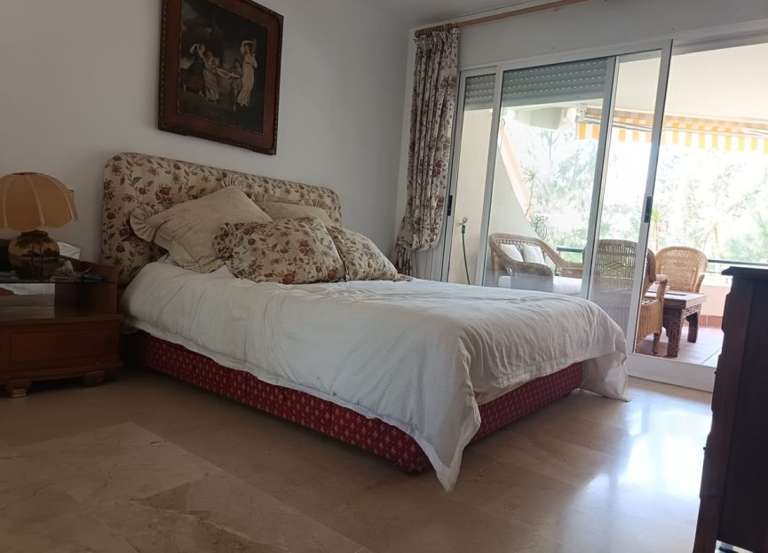 Resale - Apartment - Ground Floor Apartment - Marbella - Guadalmina Alta