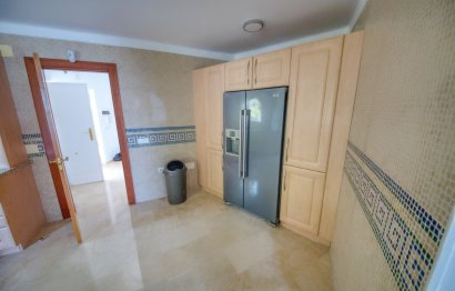 Resale - House - Detached Villa - Benalmádena - Benalmadena Centro