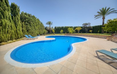 Resale - House - Detached Villa - Benalmádena - Benalmadena Centro