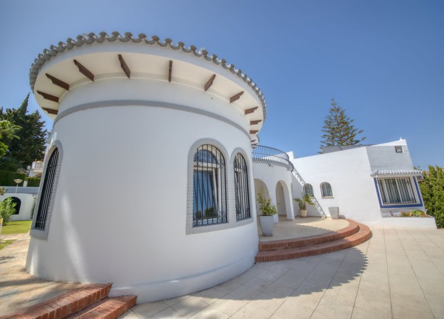 Resale - House - Detached Villa - Benalmádena - Benalmadena Centro