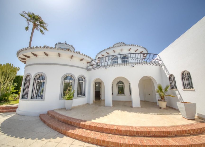 Resale - House - Detached Villa - Benalmádena - Benalmadena Centro