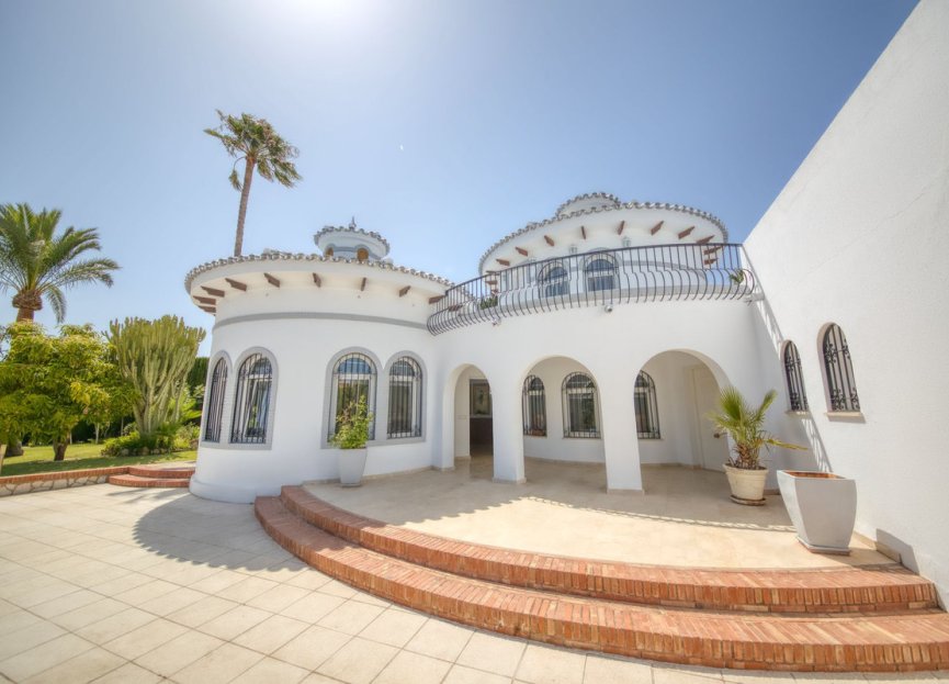 Resale - House - Detached Villa - Benalmádena - Benalmadena Centro